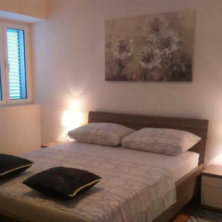 Apartment Swiss 3