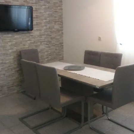 Apartment Swiss 3 *